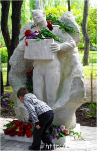 открытие парковой скульптуры, посвященная детям войны